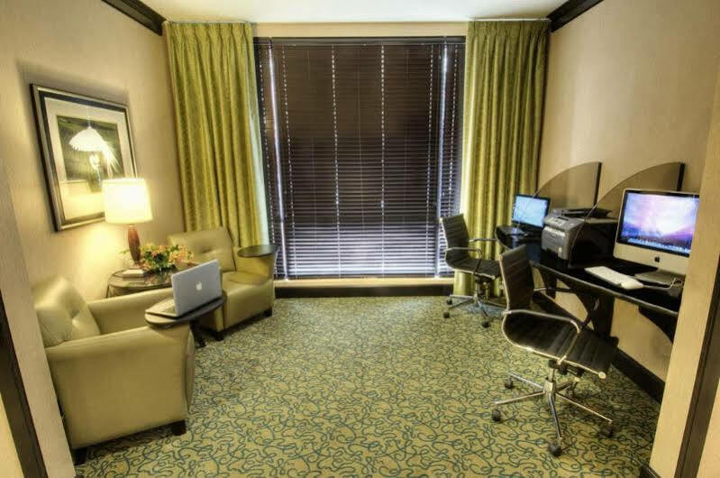 Hampton Inn & Suites Gainesville Downtown Buitenkant foto